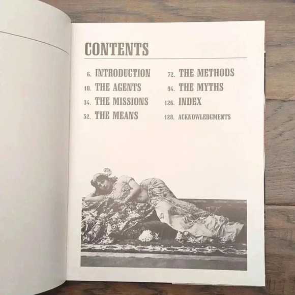 The Secret World of the  Spy - Picture 3 of 8